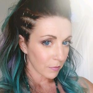 Meet your Posher, Jenn